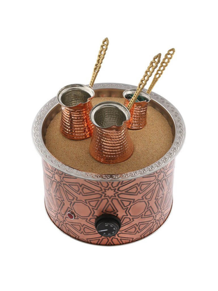 yuvarlak kumda kahve makinesi